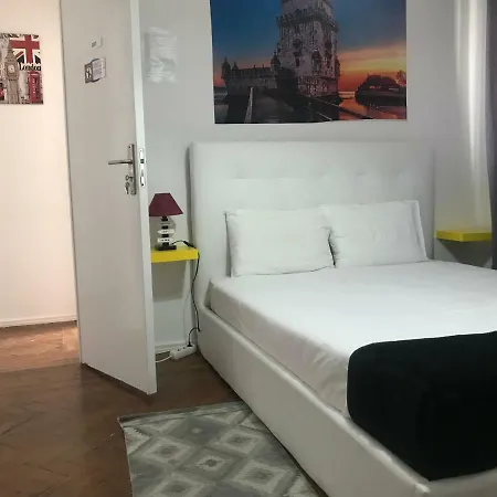 Royalty Hostal