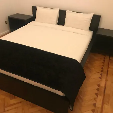 Hostal Royalty